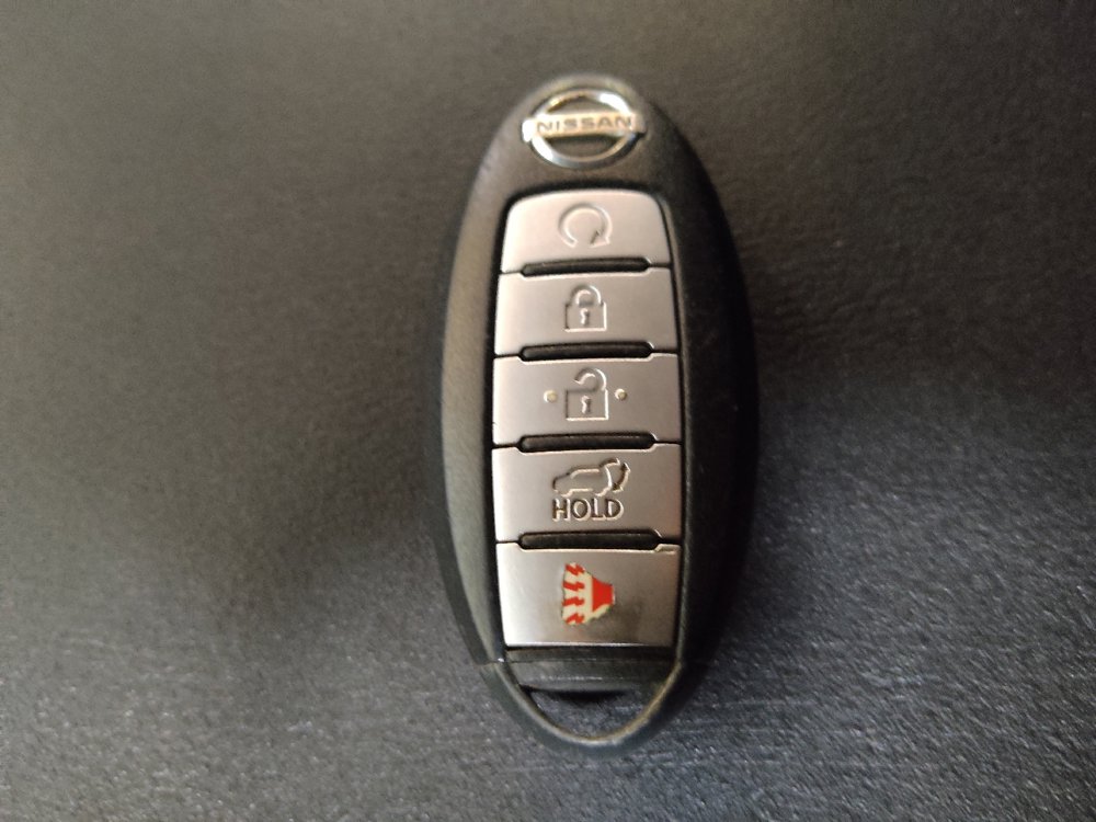 Used 2018 Nissan Pathfinder SL w/ Cargo Package FWD image 32