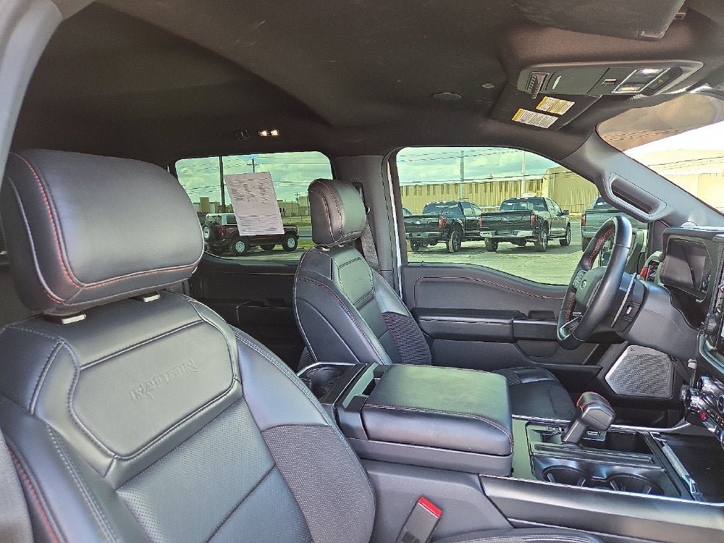 Used 2025 Ford F150 Raptor AWD/4WD image 12