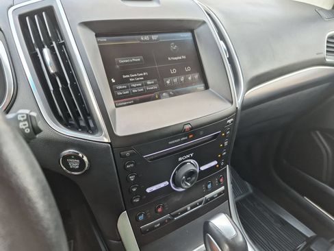 Used 2015 Ford Edge Titanium w/ Equipment Group 301A AWD/4WD image 29