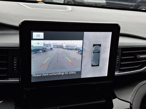 Certified 2022 Ford Explorer ST-Line w/ Class IV Trailer Tow Package image 25