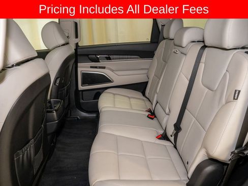 Used 2025 Kia Telluride EX FWD image 9
