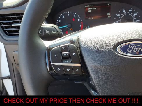 Used 2022 Ford Escape SE w/ SE Sport Appearance Package AWD/4WD image 16