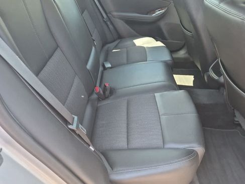 Used 2015 Chevrolet Impala LT w/ Convenience Package FWD image 20