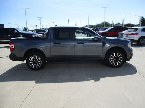 Used 2022 Ford Maverick Lariat w/ Lariat Luxury Package FWD image 7