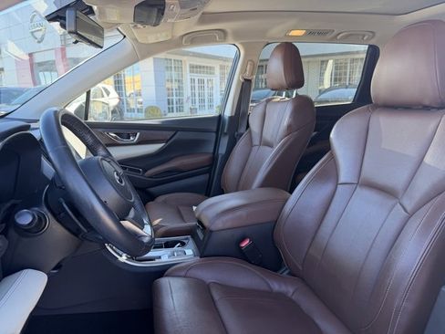 Used 2019 Subaru Ascent Touring w/ Popular Package #2 image 9