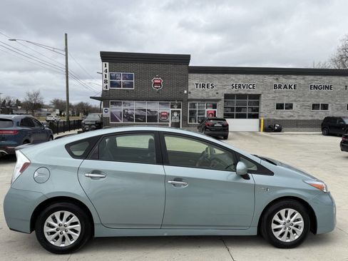 Used 2014 Toyota Prius Prime Advanced FWD image 8