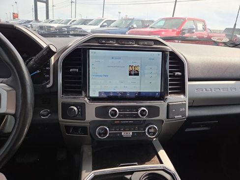Used 2022 Ford F350 Lariat w/ Lariat Ultimate Package image 17