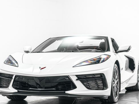Used 2023 Chevrolet Corvette Stingray Premium Conv w/ Z51 Performance Package image 5