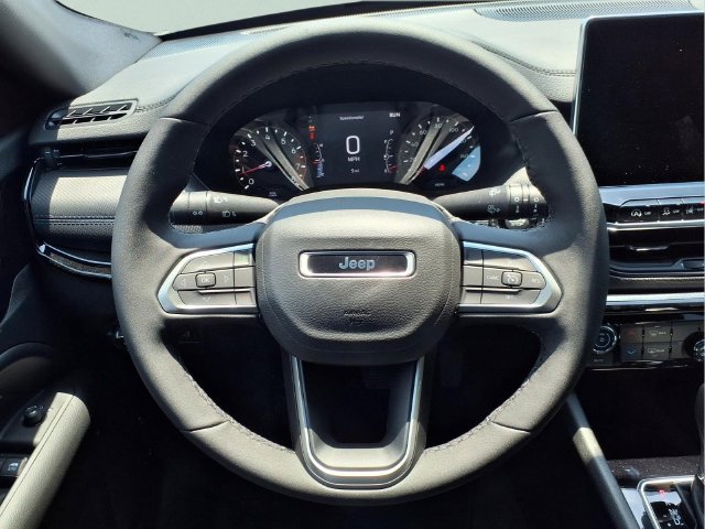 New 2026 Jeep Compass Latitude AWD/4WD image 27