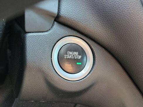 Used 2019 Chevrolet Equinox LT FWD image 35