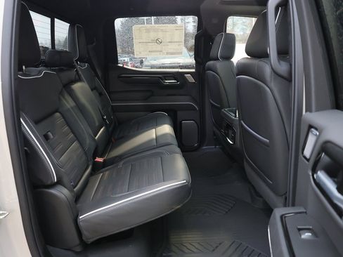 New 2026 GMC Sierra 1500 AT4X w/ AT4X AEV Edition image 40