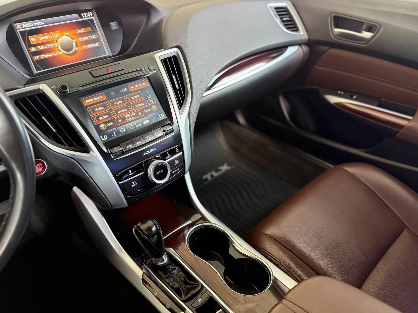 Used 2015 Acura TLX FWD image 16