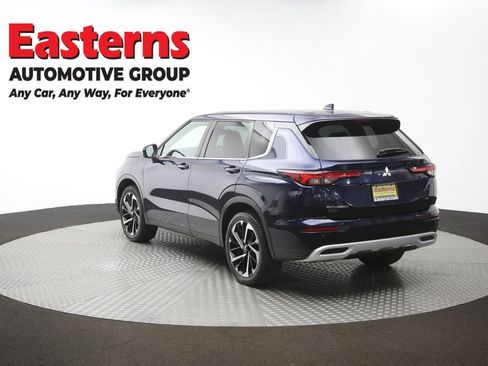 Used 2022 Mitsubishi Outlander SE AWD/4WD image 54