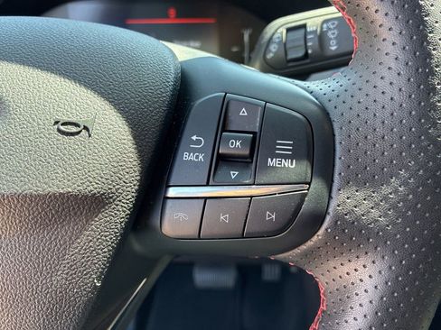 Certified 2025 Ford Escape ST-Line AWD/4WD image 22