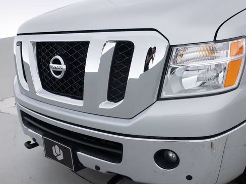 Used 2016 Nissan NV 3500 SL image 16