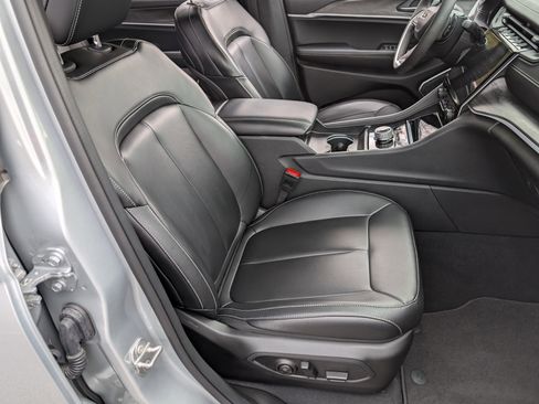 Used 2024 Jeep Grand Cherokee L Limited w/ Trailer Tow Package image 21