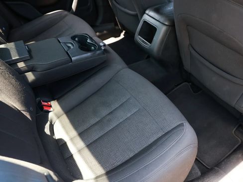 Used 2015 Chrysler 200 Limited w/ Convenience Group FWD image 21