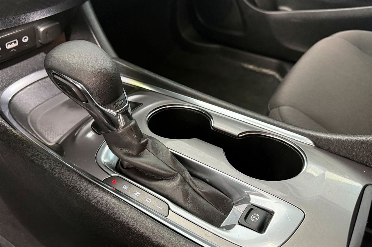 Used 2022 Chevrolet Malibu LT FWD image 20