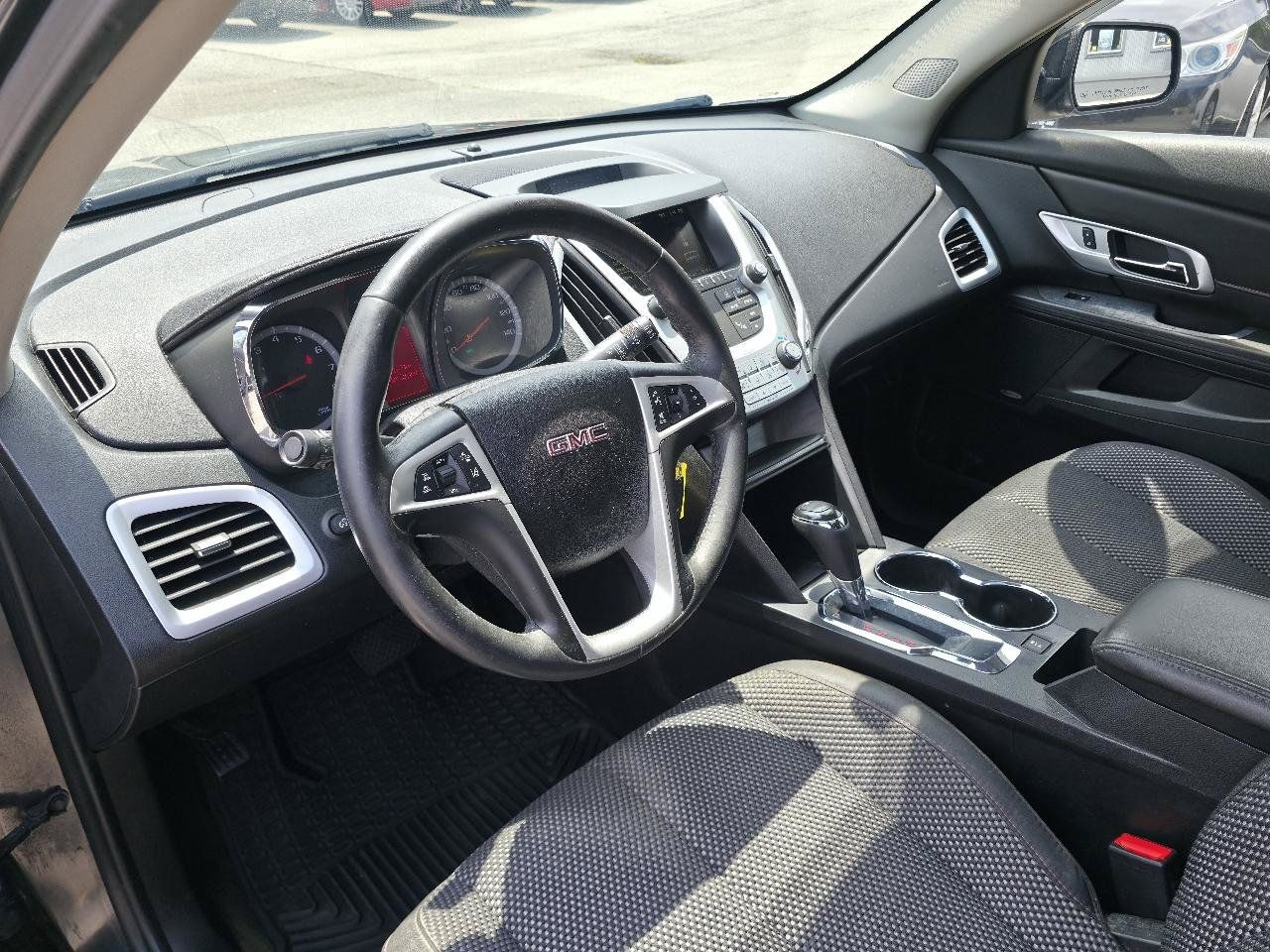 Used 2017 GMC Terrain SLE w/ Technology Package FWD image 13