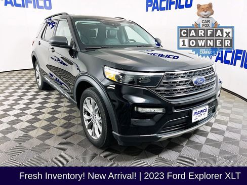 Used 2023 Ford Explorer XLT w/ Equipment Group 202A image 1