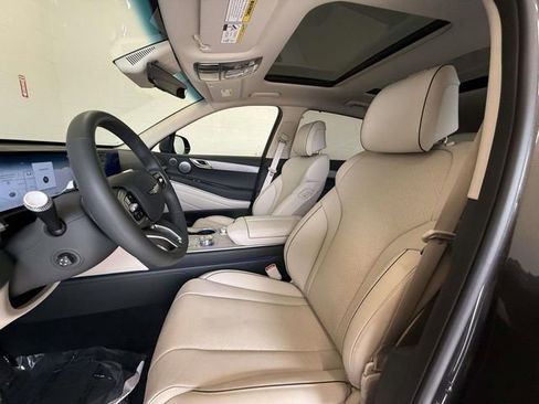 Used 2026 Genesis GV80 2.5T Advanced image 2