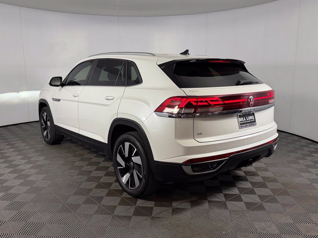 Used 2026 Volkswagen Atlas Cross Sport SE FWD image 9