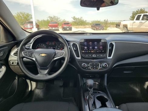 Used 2024 Chevrolet Malibu LT FWD image 14