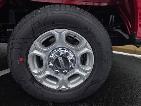 New 2026 Ford F250 XLT w/ XLT Premium Package image 10