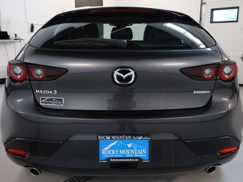 Used 2022 MAZDA MAZDA3 s FWD image 6