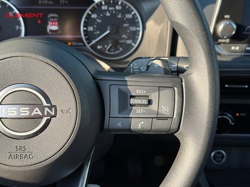 Used 2023 Nissan Rogue S AWD/4WD image 23
