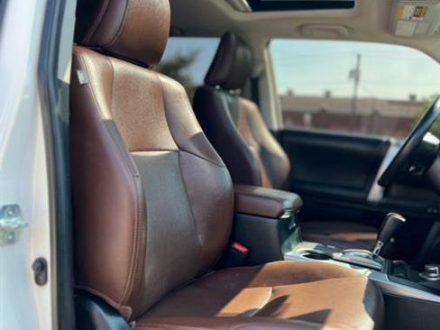 Used 2020 Toyota 4Runner Limited image 30