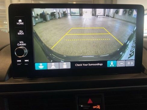Used 2025 Honda Pilot EX-L image 21
