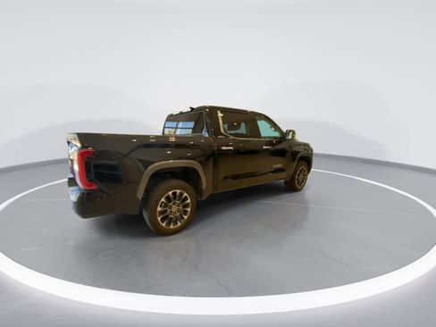 Used 2024 Toyota Tundra Limited AWD/4WD image 8