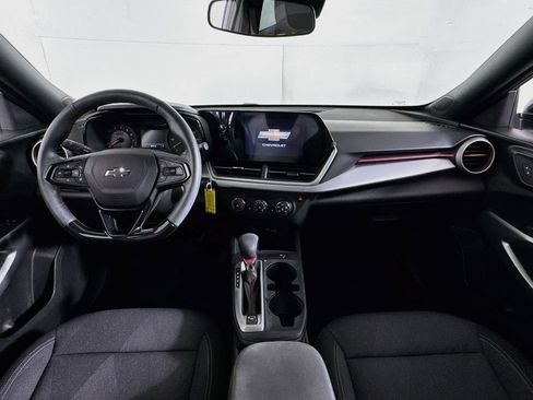 Used 2026 Chevrolet Trax RS w/ Driver Confidence Package FWD image 27