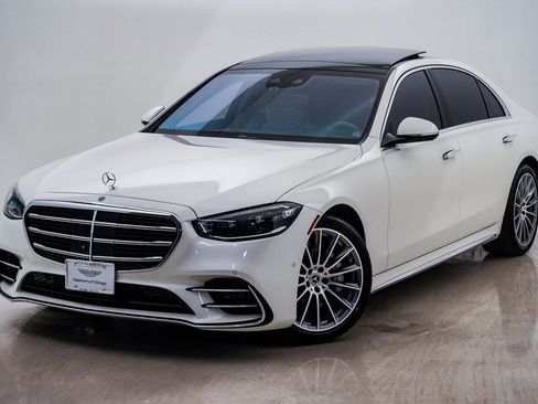 Used 2021 Mercedes-Benz S 580 4MATIC Sedan image 3