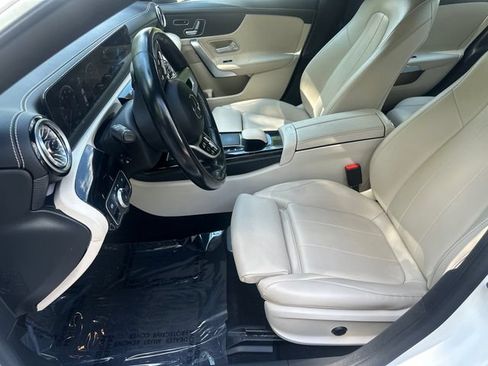 Used 2022 Mercedes-Benz CLA 250 4MATIC image 25
