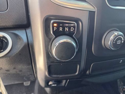 Used 2021 RAM 1500 Classic SLT RWD image 28