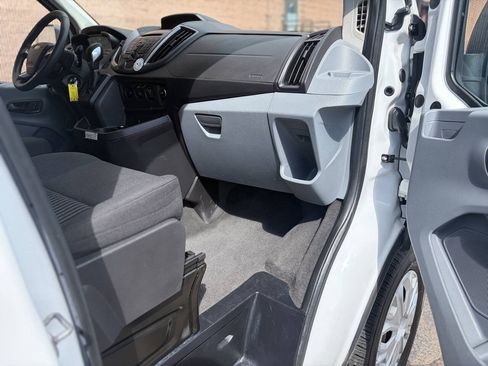 Used 2015 Ford Transit 150 XLT RWD image 10