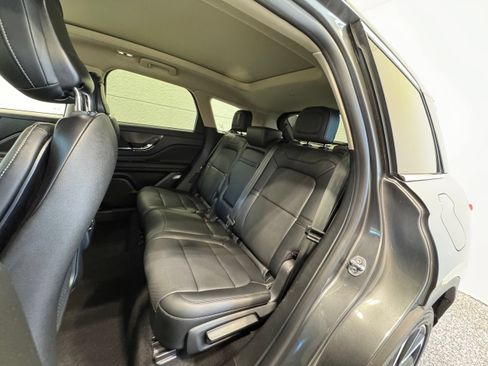 Used 2025 Lincoln Corsair Reserve w/ Equipment Group 202A AWD/4WD image 26