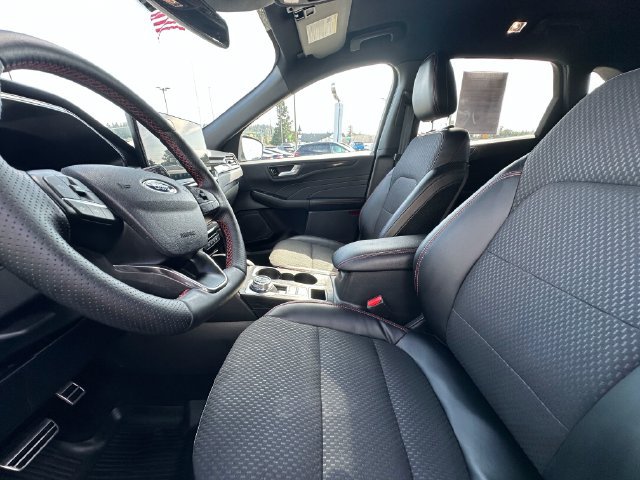 Used 2024 Ford Escape ST-Line Elite AWD/4WD image 9
