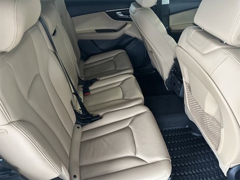 Used 2023 Audi Q7 2.0T Premium w/ Convenience Package image 34