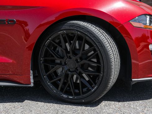Used 2019 Ford Mustang GT Premium RWD image 13