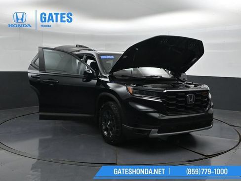 Certified 2025 Honda Pilot TrailSport image 59