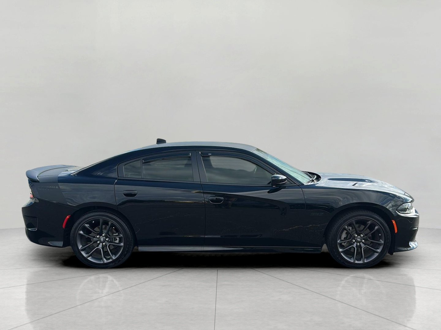 Used 2021 Dodge Charger R/T w/ Daytona Edition Group RWD image 8