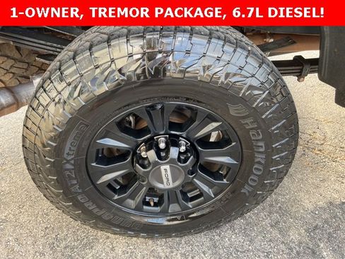 Used 2022 Ford F250 Lariat w/ Tremor Off-Road Package image 22