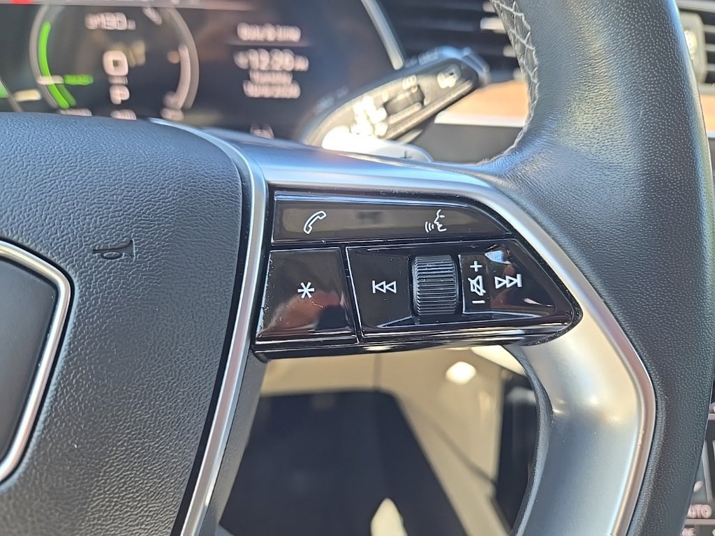 Used 2024 Audi Q8 e-tron Premium Plus w/ Premium Plus Package AWD/4WD image 20