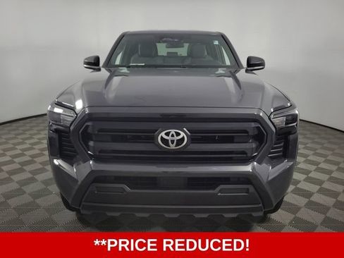 Used 2025 Toyota Tacoma SR AWD/4WD image 2