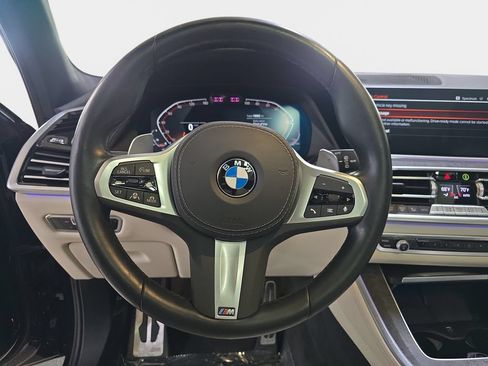 Used 2023 BMW X5 sDrive40i w/ M Sport Package RWD image 19
