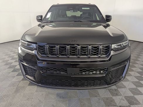 New 2026 Jeep Grand Cherokee Altitude RWD image 3