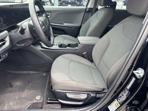 Used 2025 Kia K4 FWD image 17